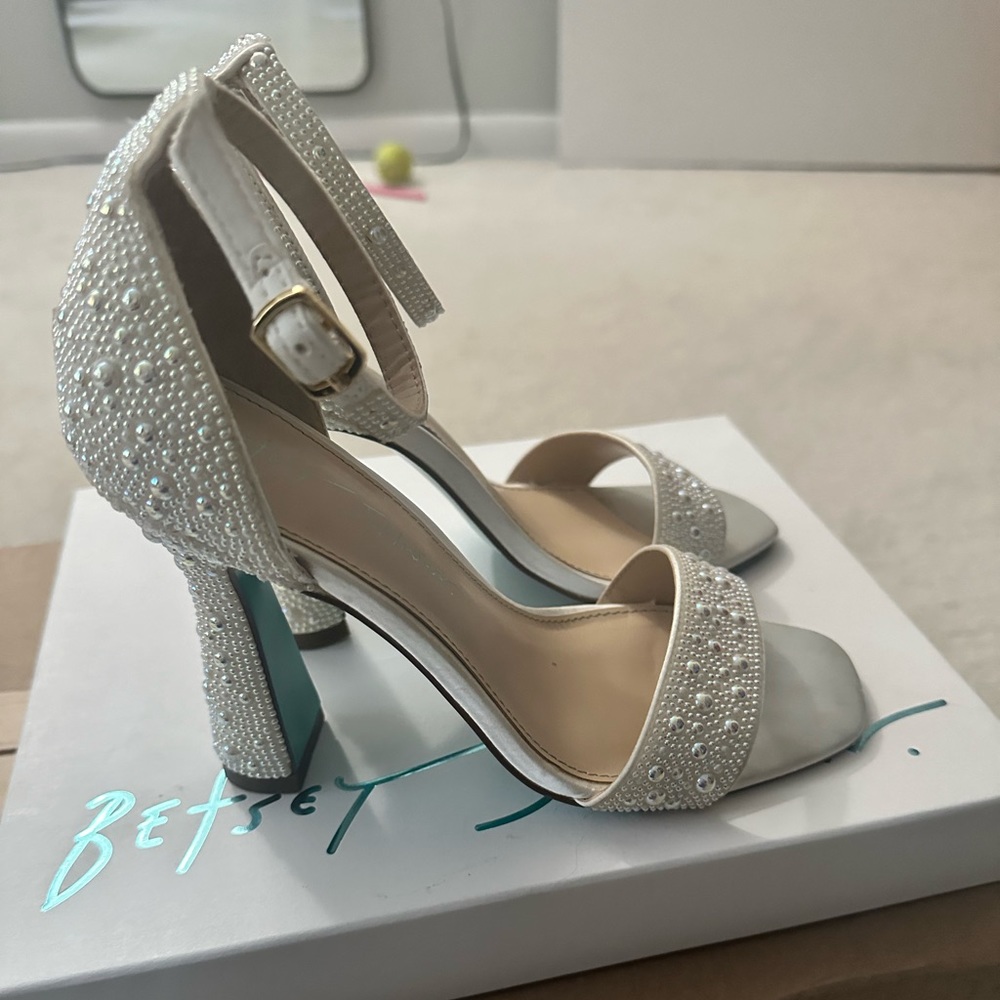 Betsey Johnson Dani Ivory ankle strap heels